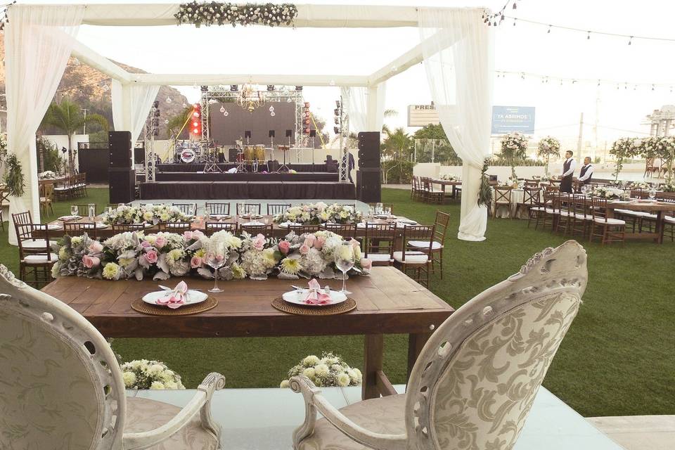 Graces Eventos y Banquetes