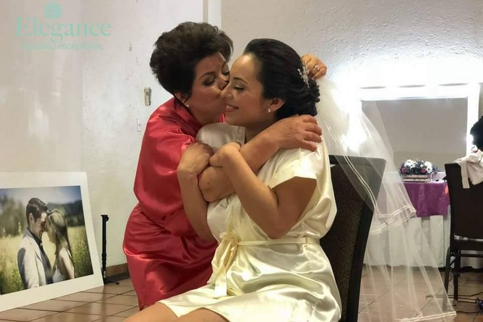 Novia y mamá