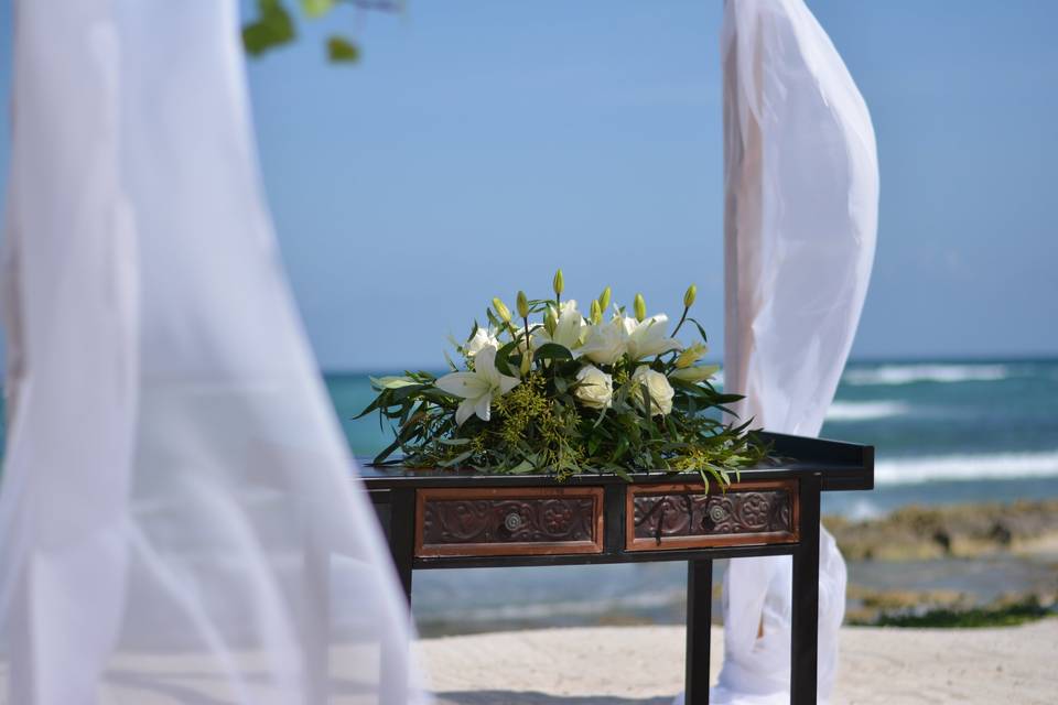 Boda Akumal Bay
