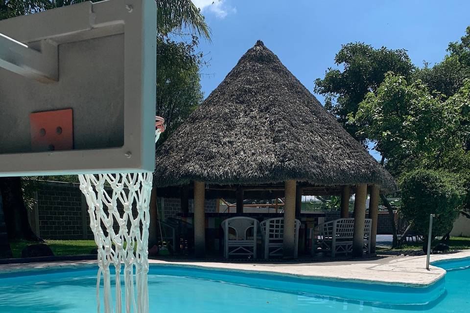 Palapa con su bar