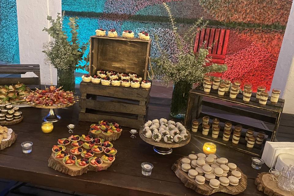 Postres y canapés