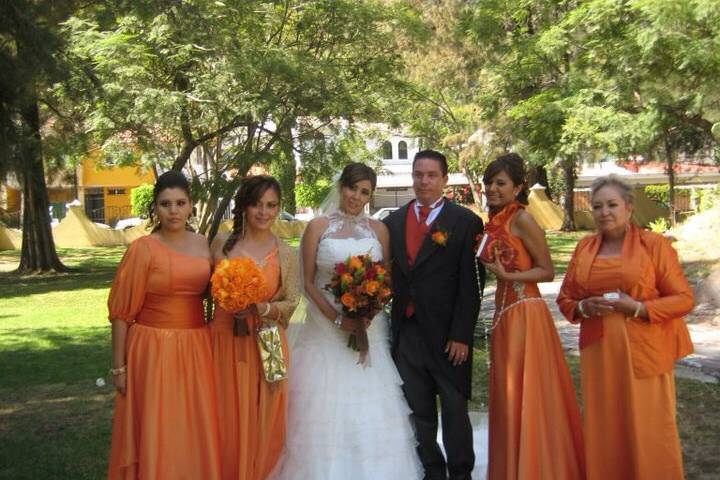 Vestido de novia y sus damas
