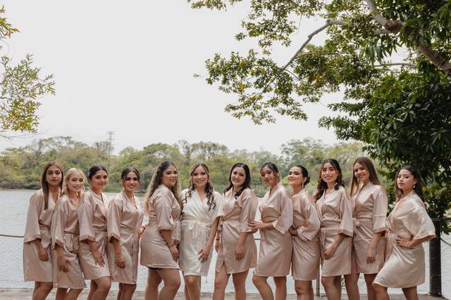 Damas
