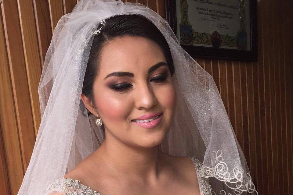 Make up bride