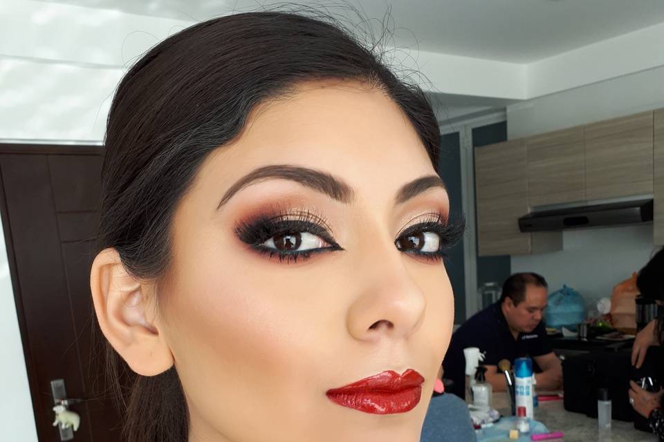 Maquillaje social