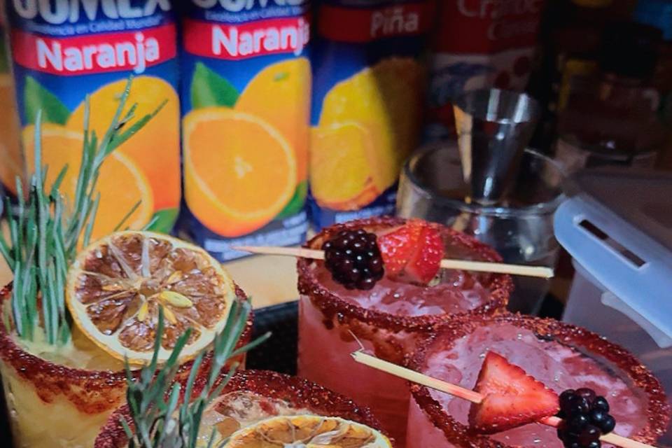 Barra libre de mezcalitas
