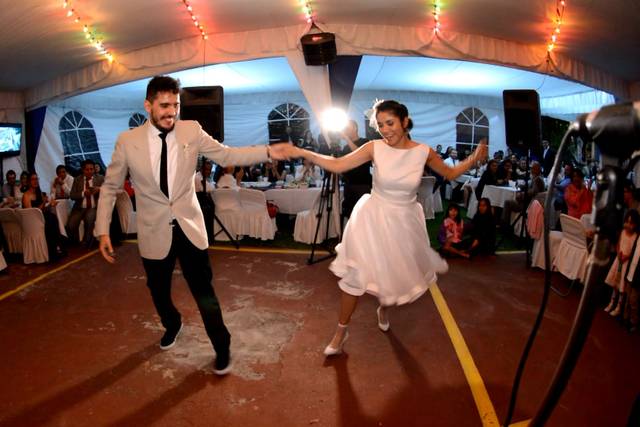 Bailando