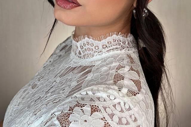 Novia foxy eyes