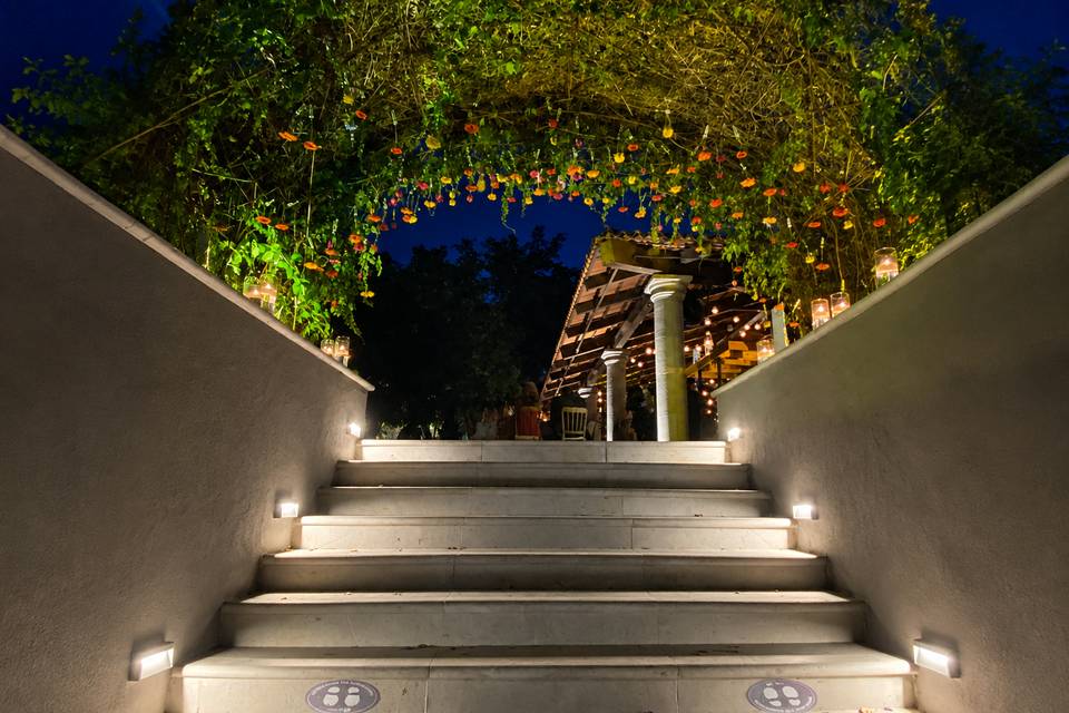 Entrada Patio Manku