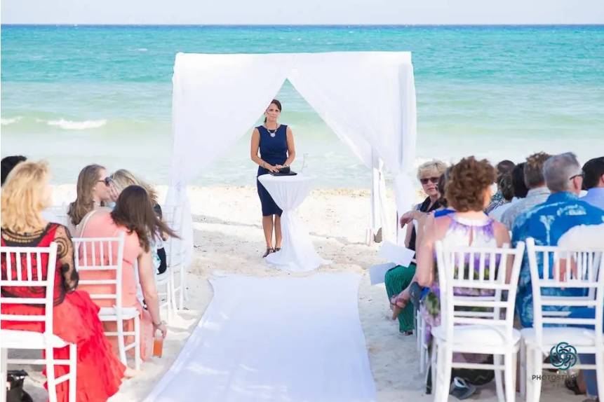 Riviera Maya Officiant