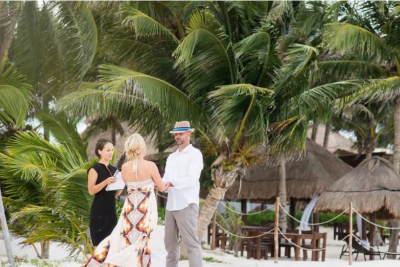 Riviera Maya Officiant