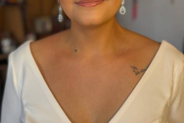 Make up natural con cabello recogido