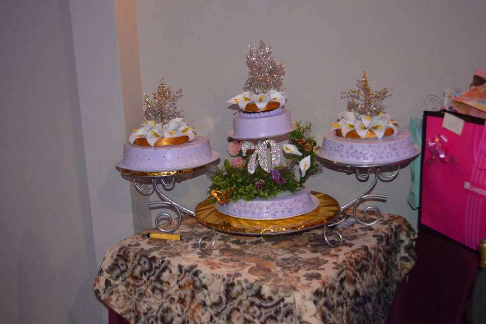 Pastel con decoración