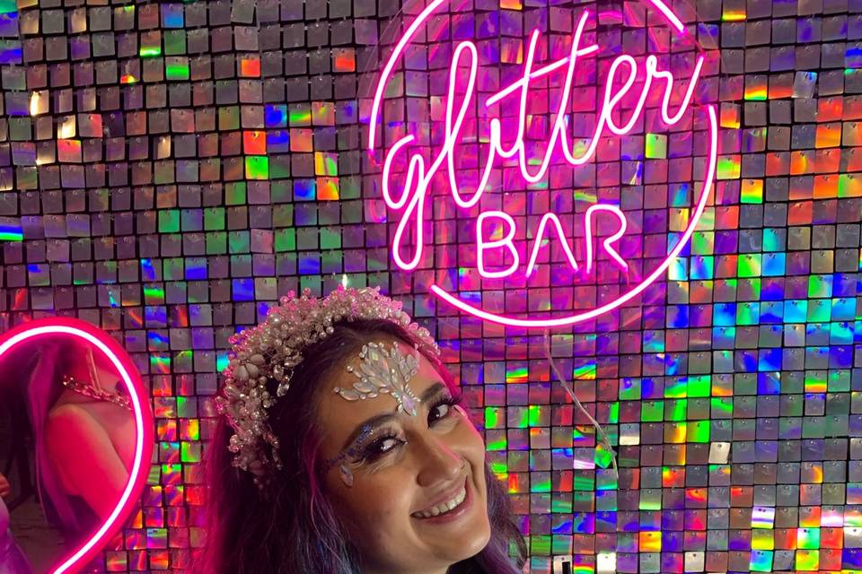 Glitter bar