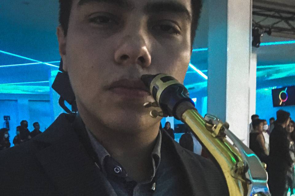 Saxofonista Gustavo Cervantes