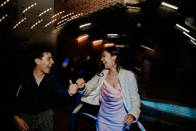 Amigos y baile...