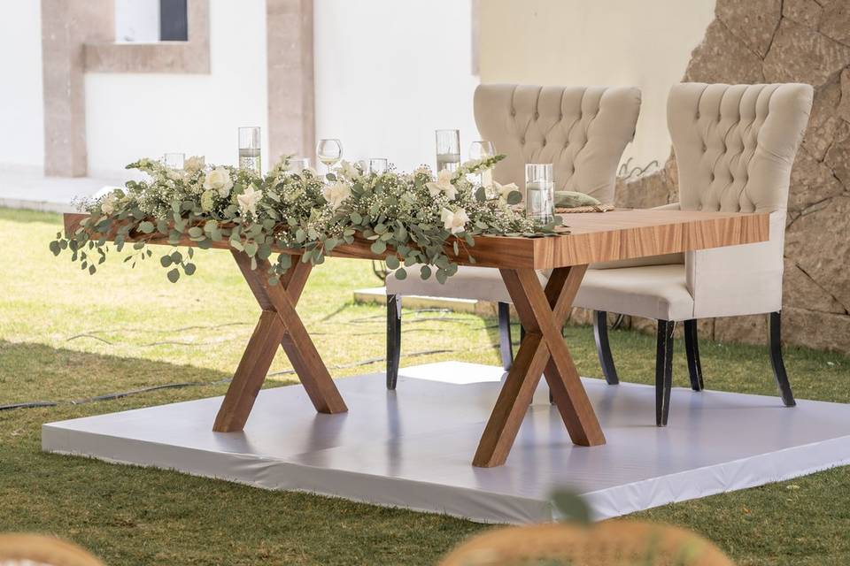 Mesa nupcial madera