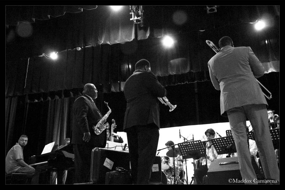 Amercian Jazz Orchestra Big Band