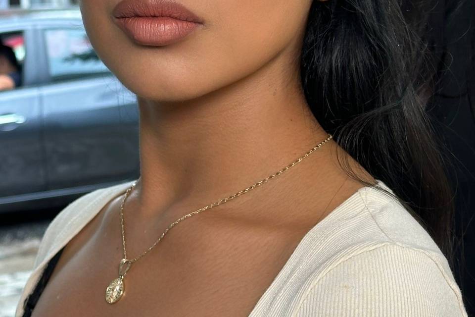 Makeup glam