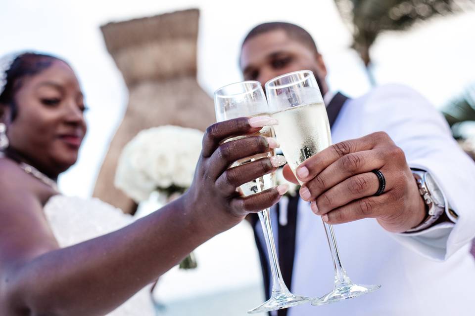 Primer brindis en cancun