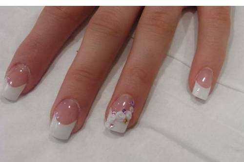 Con pequeño detalle