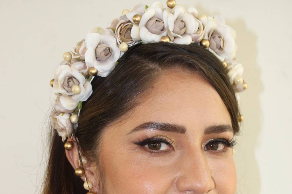 Novia con corona de flores