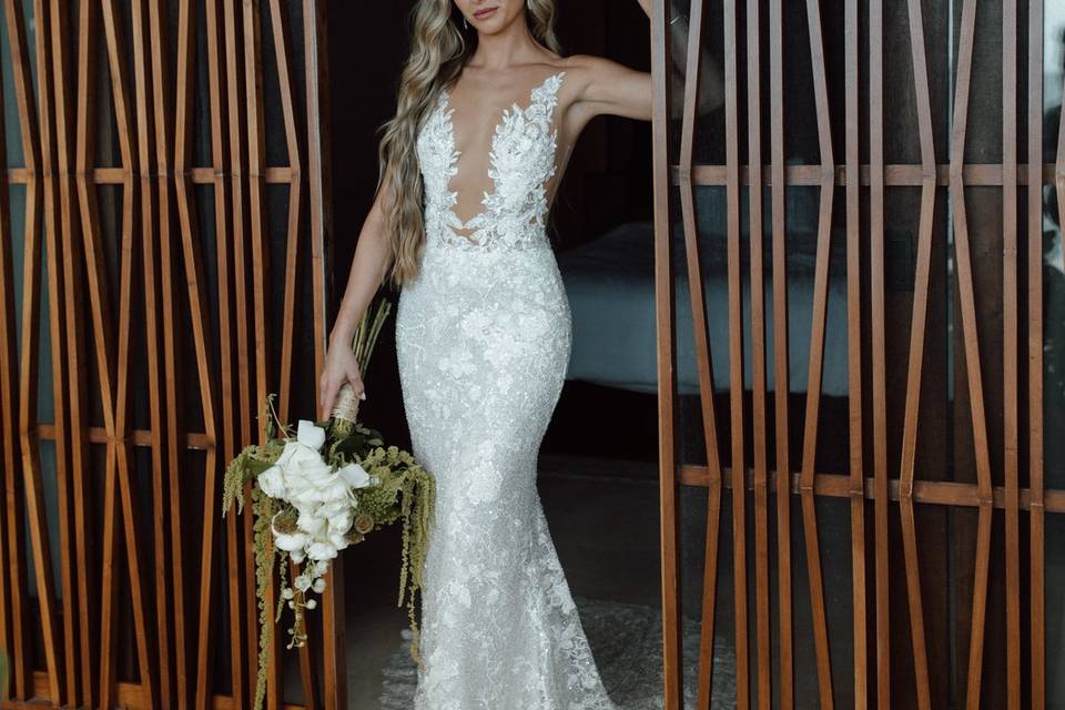 Tulum bride make up and hair