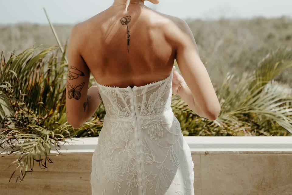 Tulum bride make up and hair