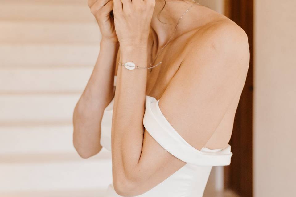 Tulum bride make up and hair