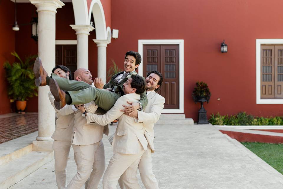 Damas y amigos