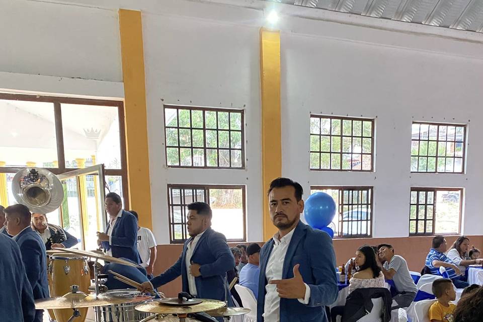 Músicos en evento