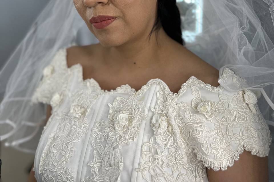 Novia con maquillaje natural