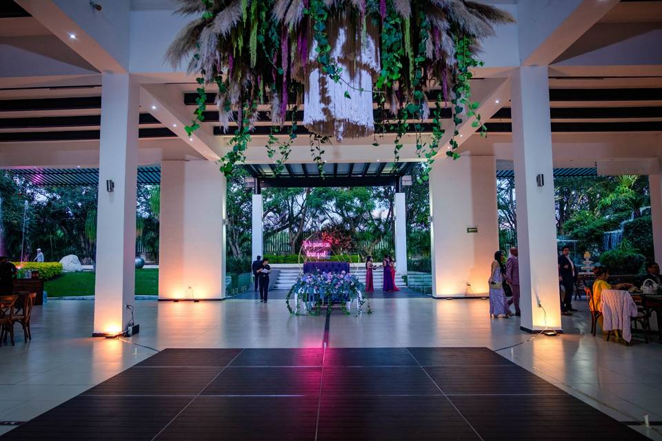 Salón iluminado
