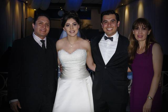 Con los novios