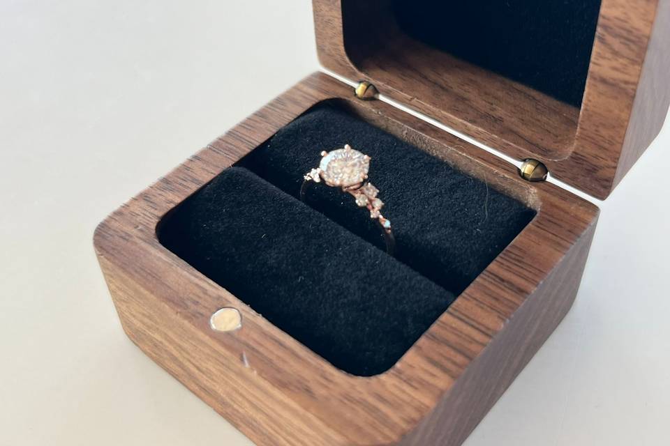 Anillo compromiso ovalado