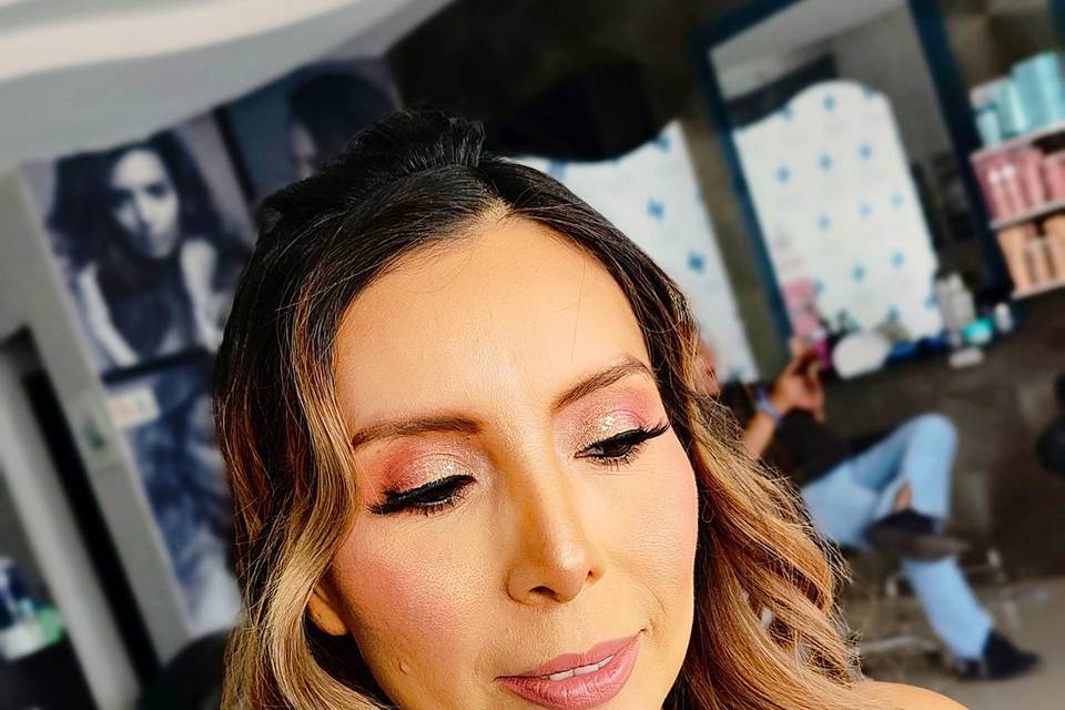 Yazmin Grande Makeup Artist
