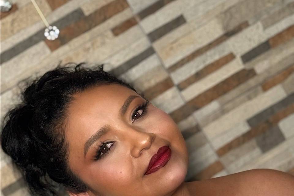 Yazmin Grande Makeup Artist