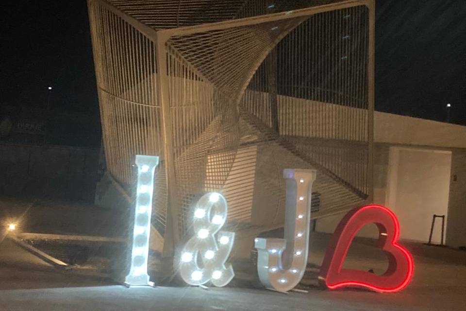 Letras iluminadas