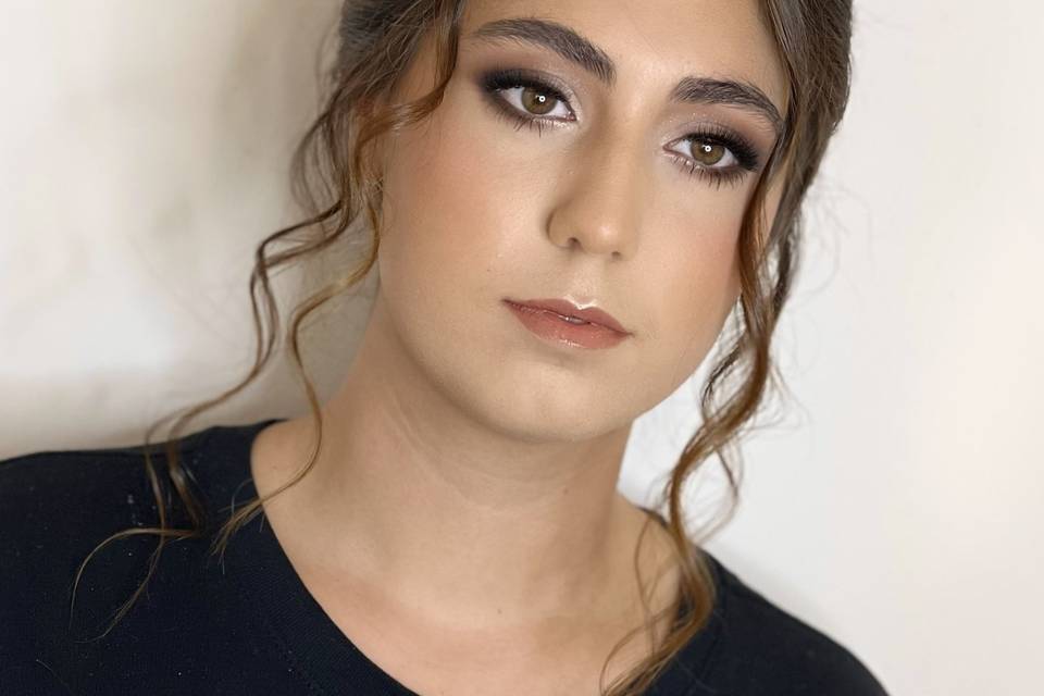 Karina Martínez Makeup Artist