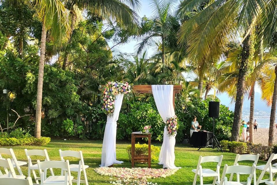 Ceremonia en jardín