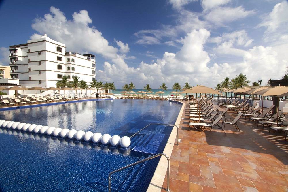 grand residences riviera cancun all inclusive