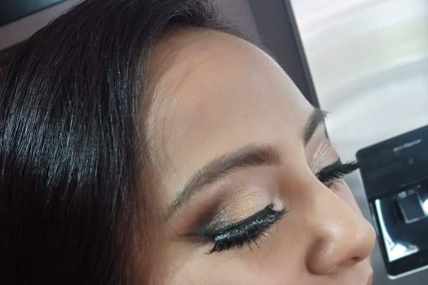 Maquillaje social dama