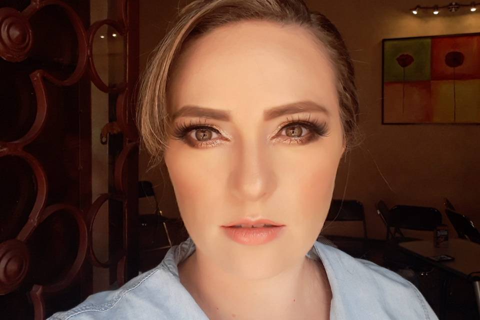 Makeup dama