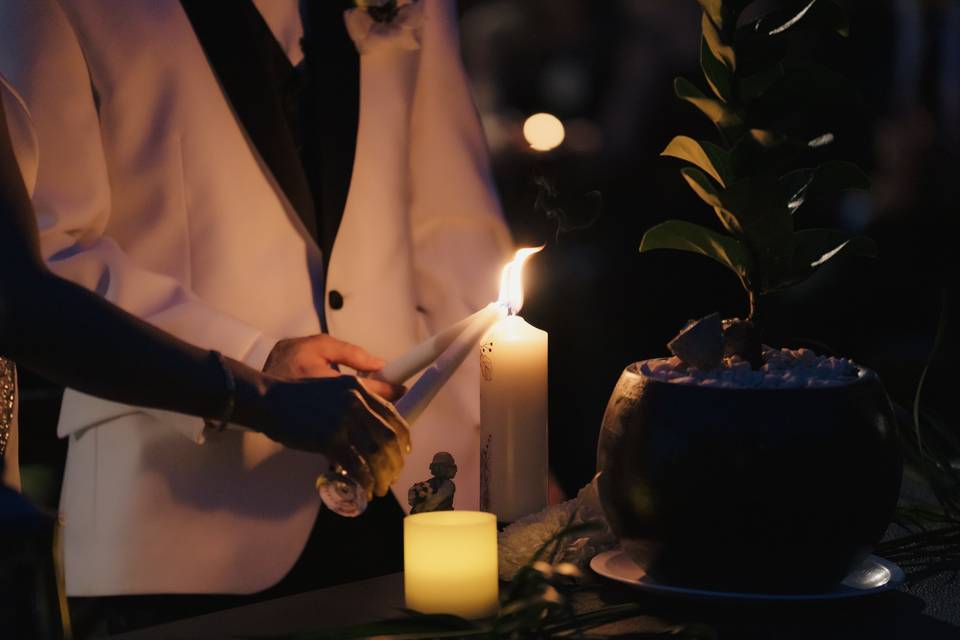 Encendiendo vela