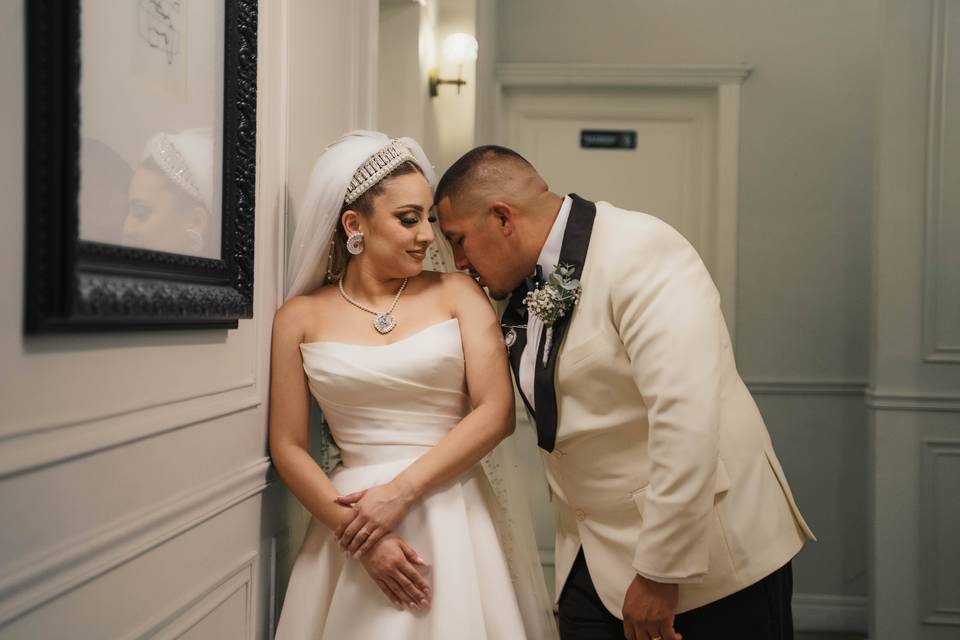 Novios en mansión borbón