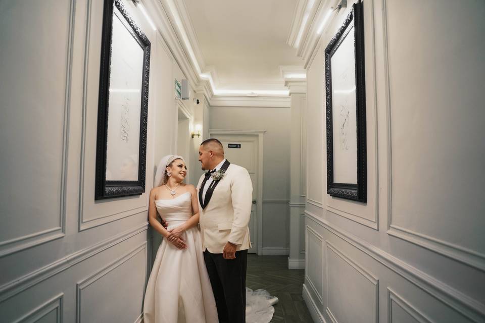 Novios en mansión borbón