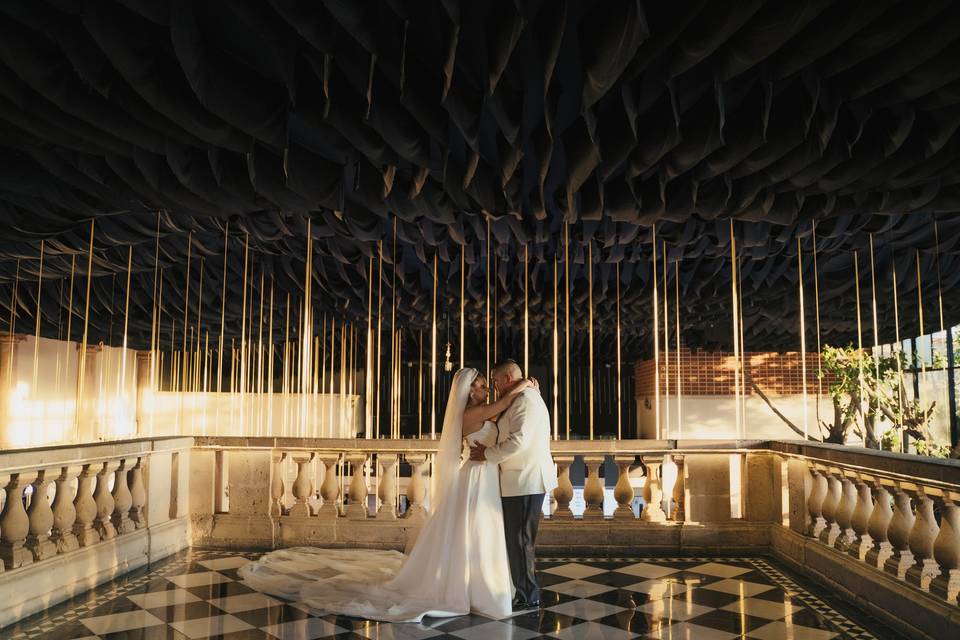 Novios en mansión borbón