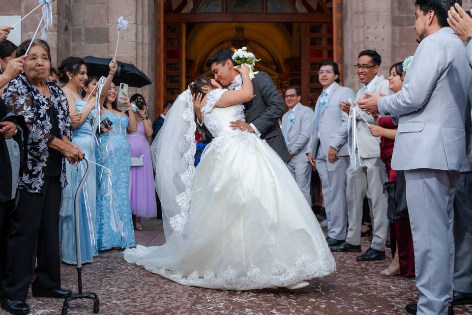 Recién casados y felices