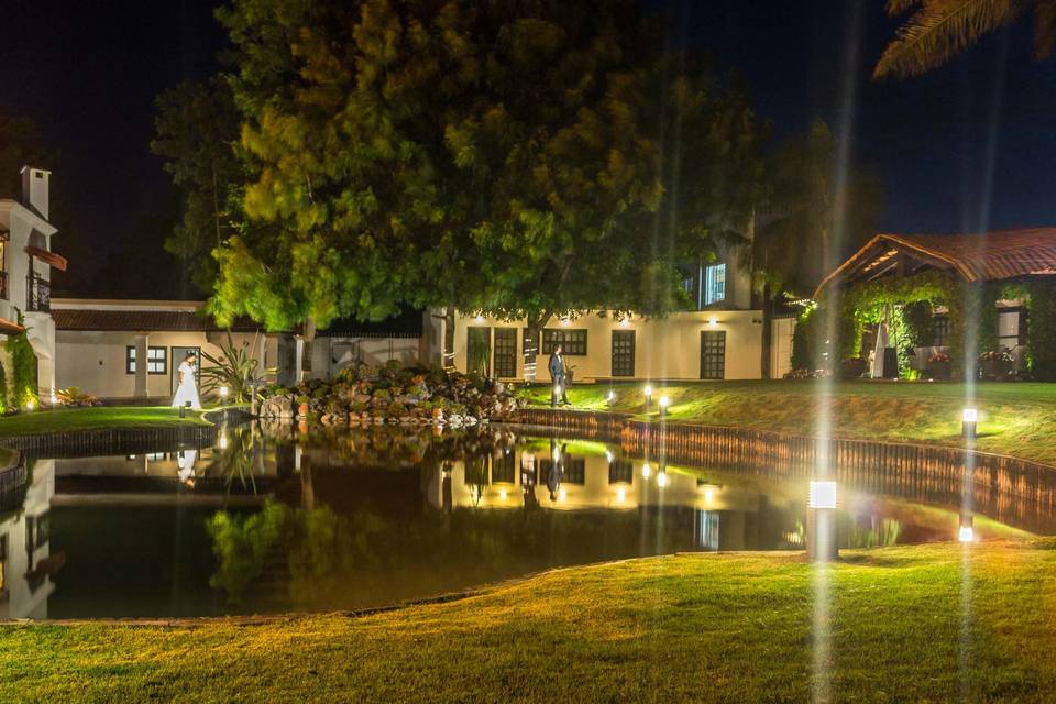 Lago de noche