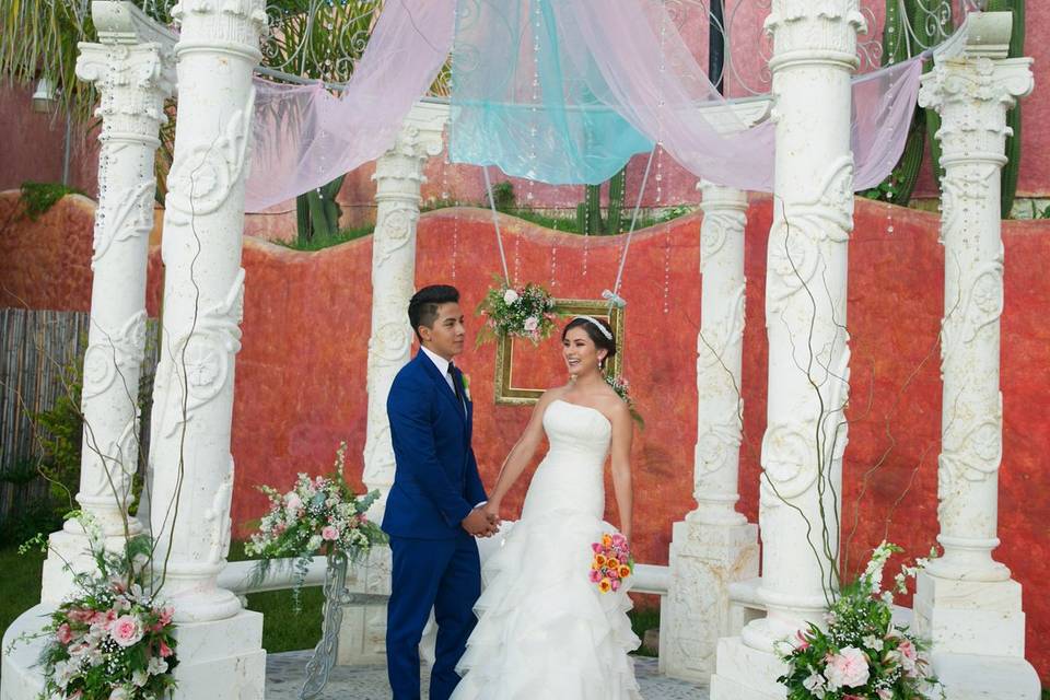 Pérgola para boda civil.